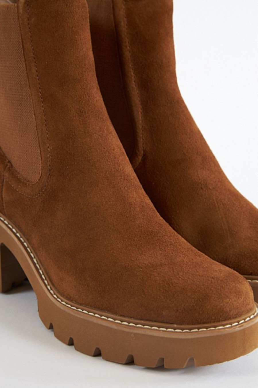 Women Dolce Vita | Hawk H20 In Chestnut Suede