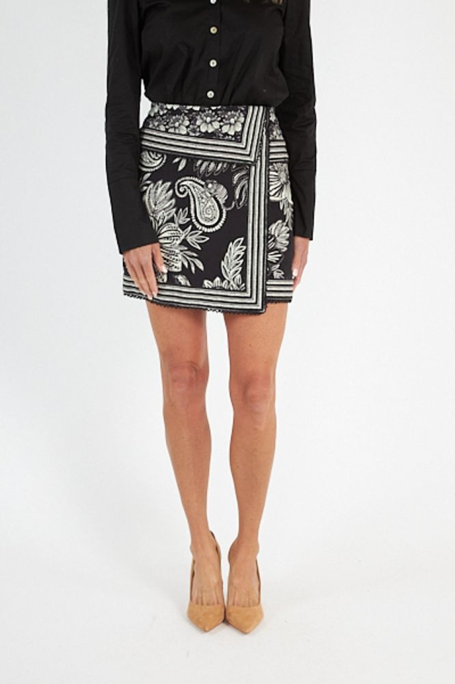 Women Farm Rio Skirts | Pasley Bloom Black Skirt