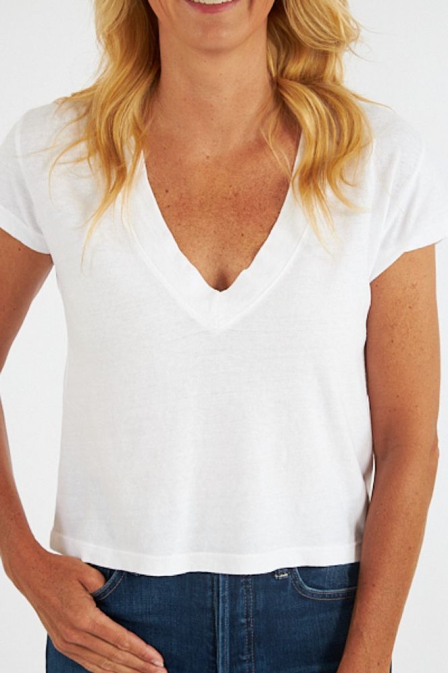 Women PerfectWhiteTee Tees | Alanis Recycled V Neck